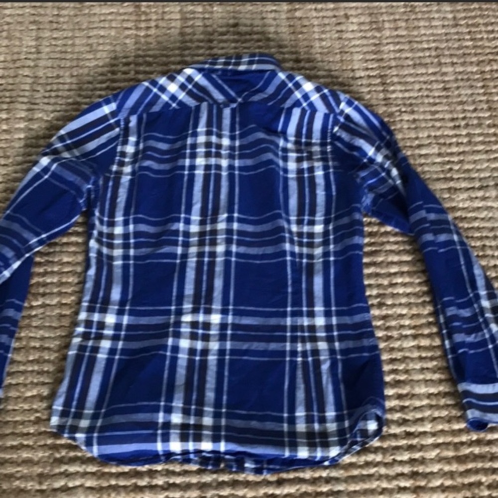 Express Button-Up - Picture 2 of 5